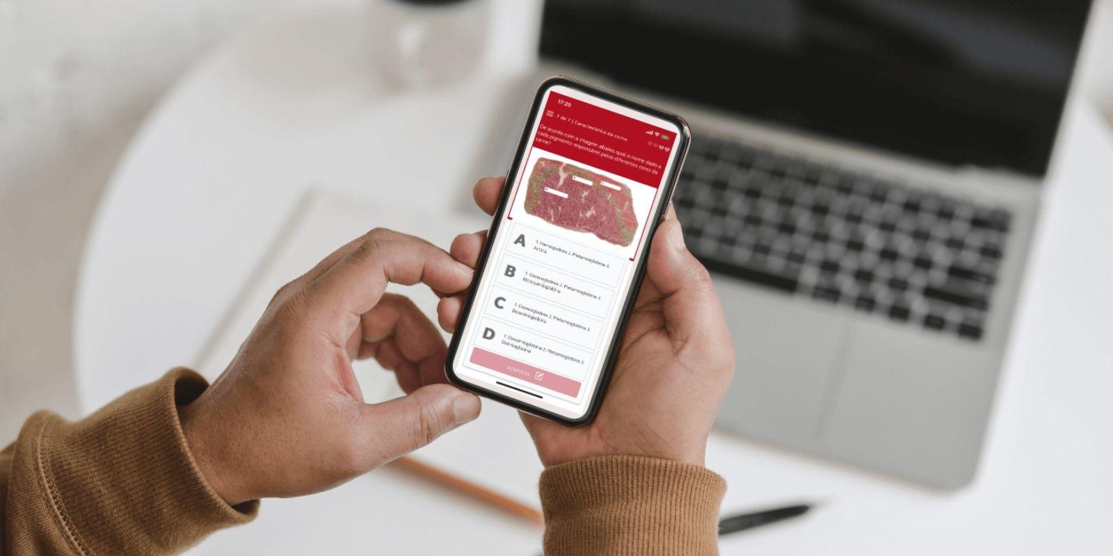 Zootecnista recém formada é uma das responsáveis pelo desenvolvimento do primeiro app do mercado da carne Zootecnista recém formada é uma das responsáveis pelo desenvolvimento do primeiro app do mercado da carne